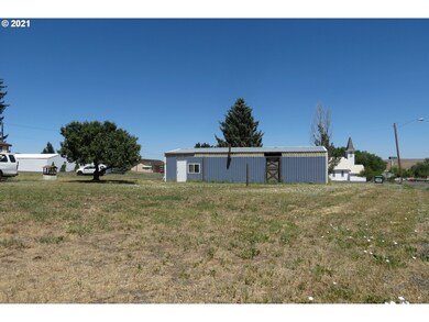 205 3rd St, Long Creek, OR 97856 - photo 6