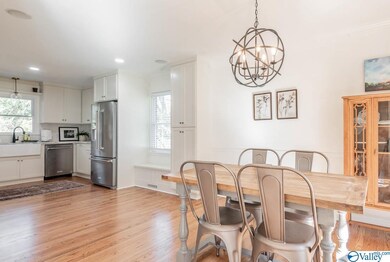 708 Fagan Springs Dr SE, Huntsville, AL 35801 - photo 4