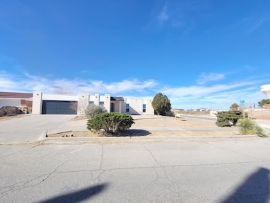 1599 Catham Cir, Horizon City, TX 79928 - photo 4