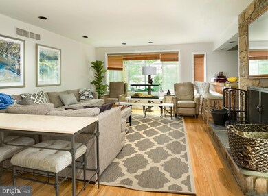 880 Roscommon Rd, Bryn Mawr, PA 19010 - photo 6