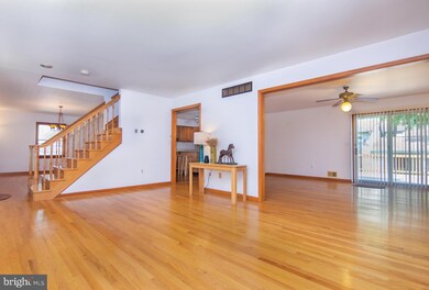 104 Kuethe Dr, Annapolis, MD 21403 - photo 4