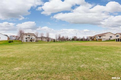 5355 Friendship Dr, Davenport, IA 52804 - photo 2