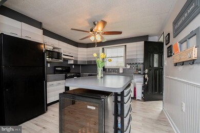 12 Rigdon Rd, Wilmington, DE 19805 - photo 2