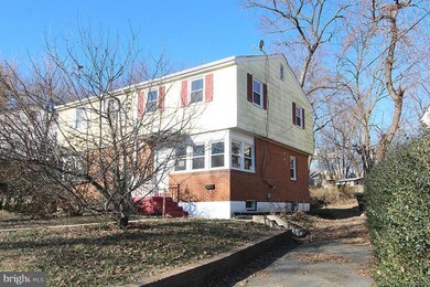 7028 Canterbury Ln, Alexandria, VA 22307 - photo 2