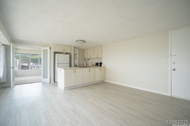 Regency Tower unit 2405, Honolulu, HI 96826 - photo 3