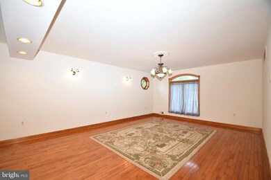 202 Sandhill Rd, Essex, MD 21221 - photo 6