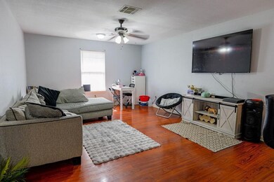 6820 Petre Dr unit B, Houston, TX 77076 - photo 5