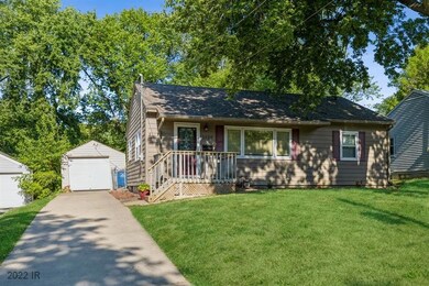 1520 62nd St, Des Moines, IA 50311 - photo 2
