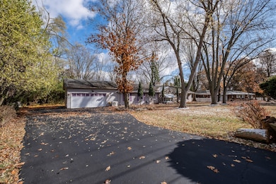 25200 Waycross, Southfield, MI 48033 - photo 2