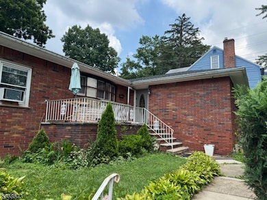 210 W 7th Ave, Roselle, NJ 07203 - photo 3