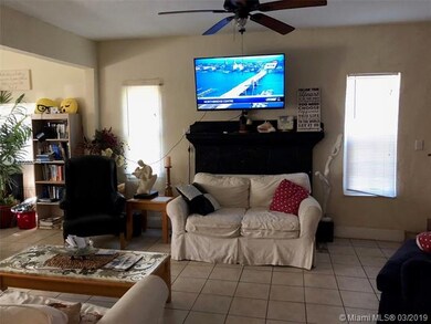 1043 30th Ct, West Palm Beach, FL 33407 - photo 3