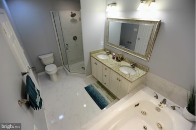 10925 Bloomingdale Dr, Rockville, MD 20852 - photo 6