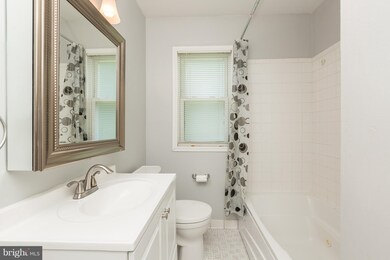 110 Chestnut St, Gaithersburg, MD 20877 - photo 7