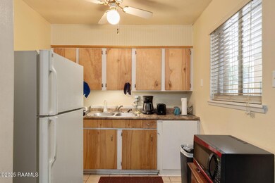 5-web-or-mls-201 S College Dr 107-5