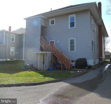 407 Unit # B N Broadway unit B UPSTAIRS, Pitman, NJ 08071 - photo 7