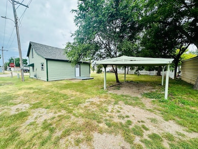 210 E 1st St, Lucas, KS 67648 - photo 5