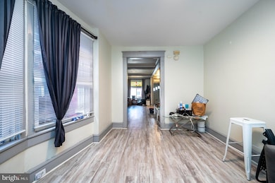 1046 Perry St, Reading, PA 19604 - photo 7