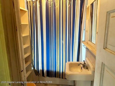 333 Paris Ave, Lansing, MI 48910 - photo 7