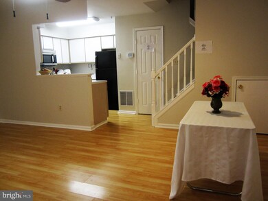 6422 Bayberry Ct, Elkridge, MD 21075 - photo 4