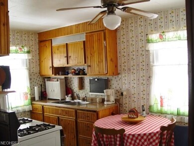 Cozy Eatin Kitchen All Appliances Included