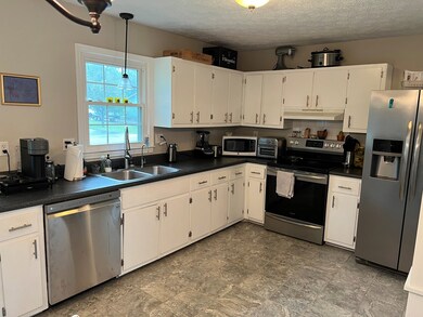 701 Pineridge Dr, Hopkinsville, KY 42240 - photo 4