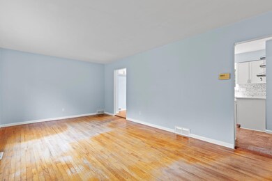 3168 Lorraine St - 1010