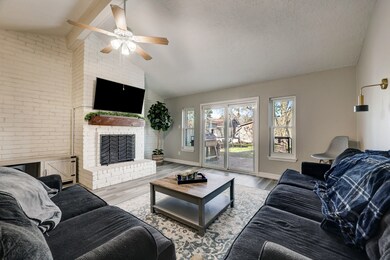 16927 Barcelona Dr, Friendswood, TX 77546 - photo 7