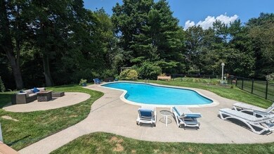 25 West St, Foxboro, MA 02035 - photo 2