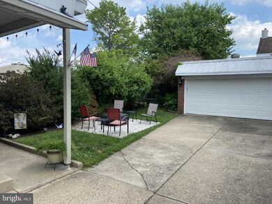 4419 Edgemont St, Philadelphia, PA 19137 - photo 6