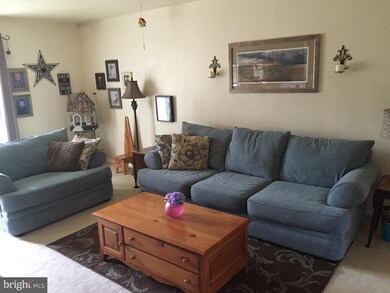 39 Kearney Dr, North Wales, PA 19454 - photo 2