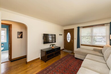 313 Chase Rd-07