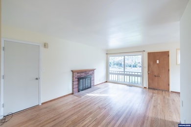 1524 NW 11th St, Corvallis, OR 97330 - photo 2