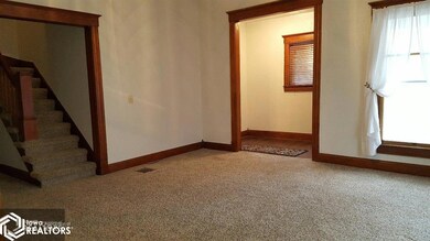 311 S Dekalb St, Corydon, IA 50060 - photo 2