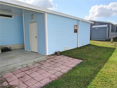 5751 Pawnee St, Zephyrhills, FL 33542 - photo 7