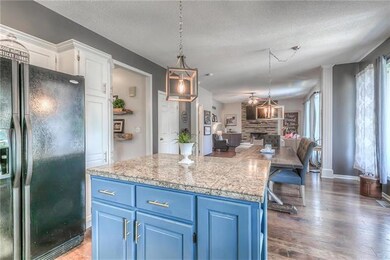 Notice the new light fixtures and new drawer pulls