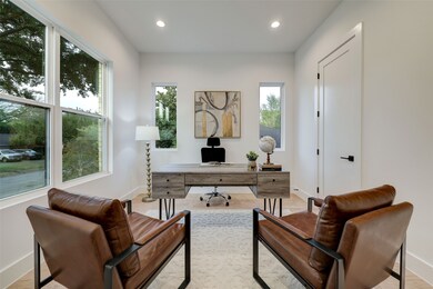 2119 Chantilly Ln, Houston, TX 77018 - photo 3