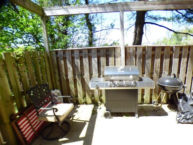 1 Alameda Ct, Eatontown, NJ 07724 - photo 5