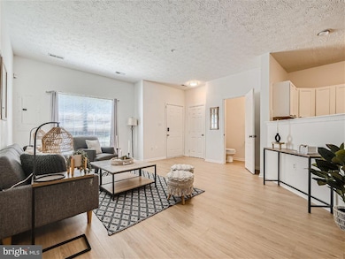 16702 Eldbridge Ln, Bowie, MD 20716 - photo 6