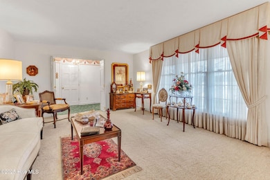 802 Fisher Rd, Saint Pauls, NC 28384 - photo 6