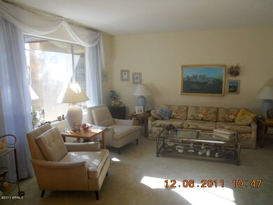 LIVING ROOM 1