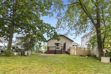 43 Fuller St, Everett, MA 02149 - photo 2