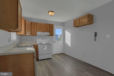 2658 Tattoo Dr, Chambersburg, PA 17202 - photo 5