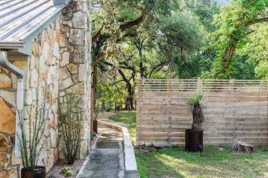202 Leveritts Loop, Wimberley, TX 78676 - photo 5