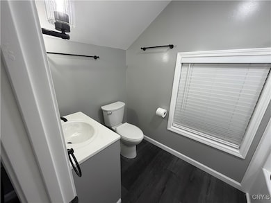 103-105 Drexler St, Liverpool, NY 13088 - photo 2