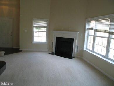 2803 Chinkapin Oak Ln unit 218, Woodbridge, VA 22191 - photo 7