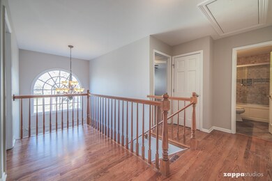 1512 Grommon Rd, Naperville, IL 60564 - photo 3