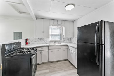 4014 Jacque St, Flint, MI 48532 - photo 7