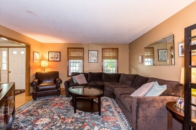 271 Read St, Attleboro, MA 02703 - photo 4