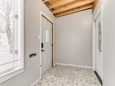 11-web-or-mls-227 Carroll St-21