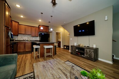 1992 Greencastle Ln unit 807, Tallahassee, FL 32303 - photo 6